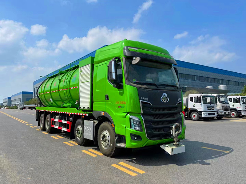 柳汽33方清洗吸污车